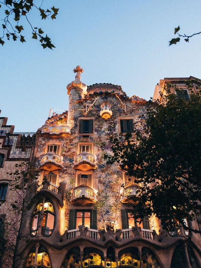 Barcelona: A Tapestry of Modernist Marvels🇪🇸