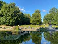 Italian Gardens: A Tranquil Oasis in London 🌸⛲ 