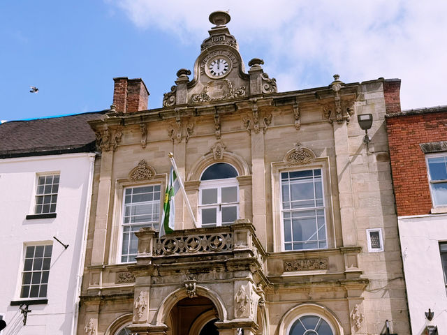 🚆🌳 Manchester to Ashbourne: Charming Market Town Escape 🏡🍂