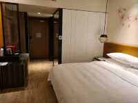 “Trendy Orchard‑Edge Haven with Spa & Club Lounge”