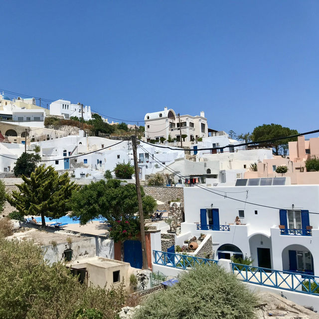 Greece🇬🇷Santorini: A Timeless Escape in Blue and White💙🤍