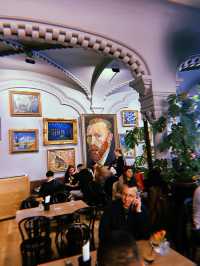 Cafe Van Gogh 