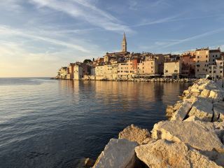 โรวินจ์: เสน่ห์แบบอิตาลีที่ผสานกับความสง่างามแบบโครเอเชีย