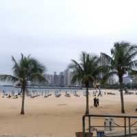 Beach and seafood in Zhanjiang 🌊🌴