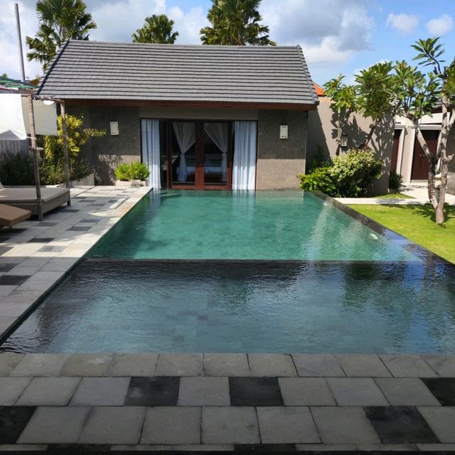 Private pool 🏊🏻 sun and tranquility🏖☀️