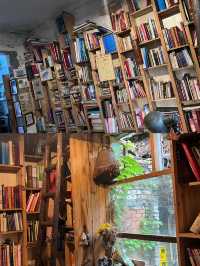 重慶書店｜軍哥書屋