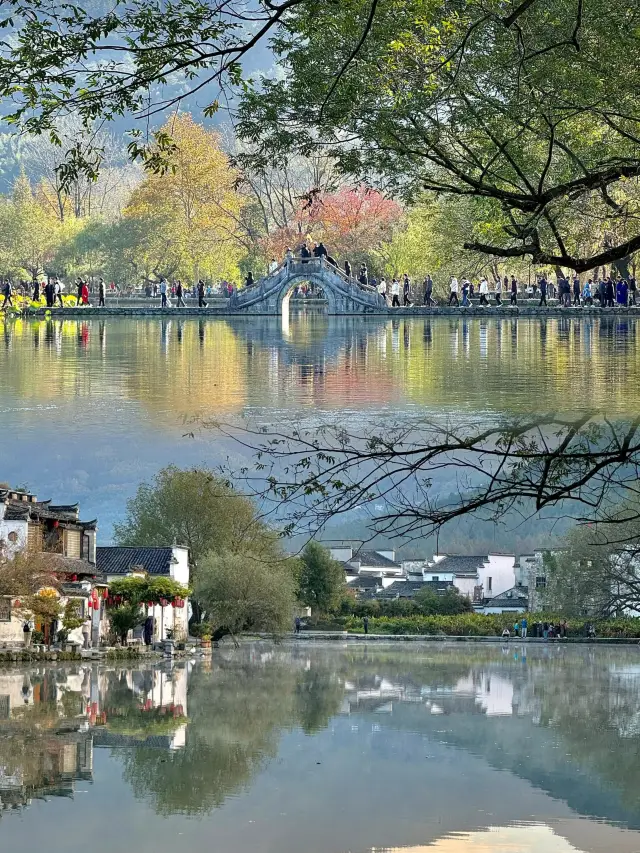 Hongcun, rated by 'National Geographic' as the most beautiful ancient village in Southern Anhui, is truly exceptional