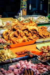 新疆阿克蘇老街夜市｜融入新疆夜生活品美食看雜技
