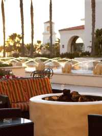 🌴🌊 Huntington Beach Haven: Ultimate Resort Bliss 🏖️🛏️
