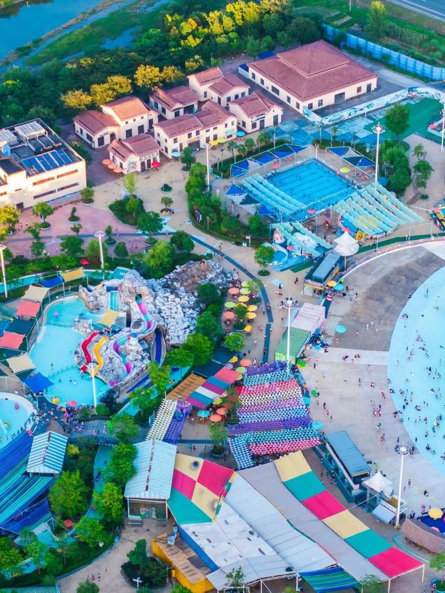 安吉歡樂風暴水上樂園