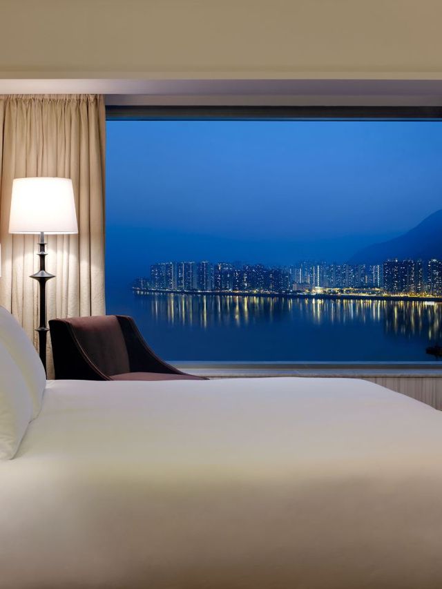 Hong Kong Hideaway: Luxe & Leisure at Hyatt Sha Tin 🌟🏨🛥️