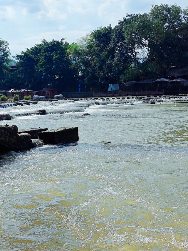 戶外耍水地，享受清涼潑水