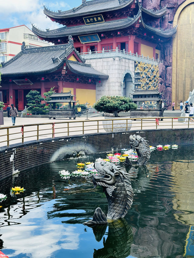 金山東蓮寺。