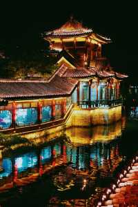 天下第一莊，台兒莊的夜景美不勝收。