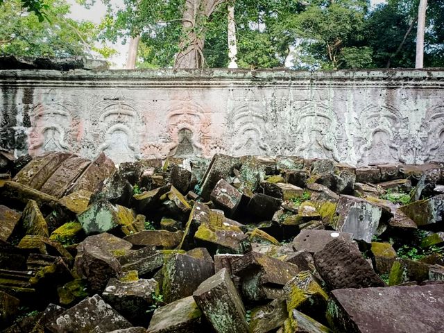 A Distant Trip of Outrageous Explorers into Abbys of Mystery: Angkor Outer Temples