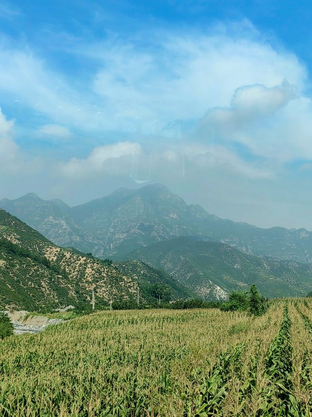 北靈山爬不膩，北京小「阿勒泰」名不虛傳
