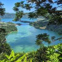 葡萄牙聖米格爾島國王觀景台：俯瞰火山湖的絕美視野