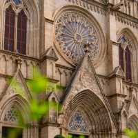 哥特尖頂下聆聽神的低吟｜石室聖心大教堂⛪️