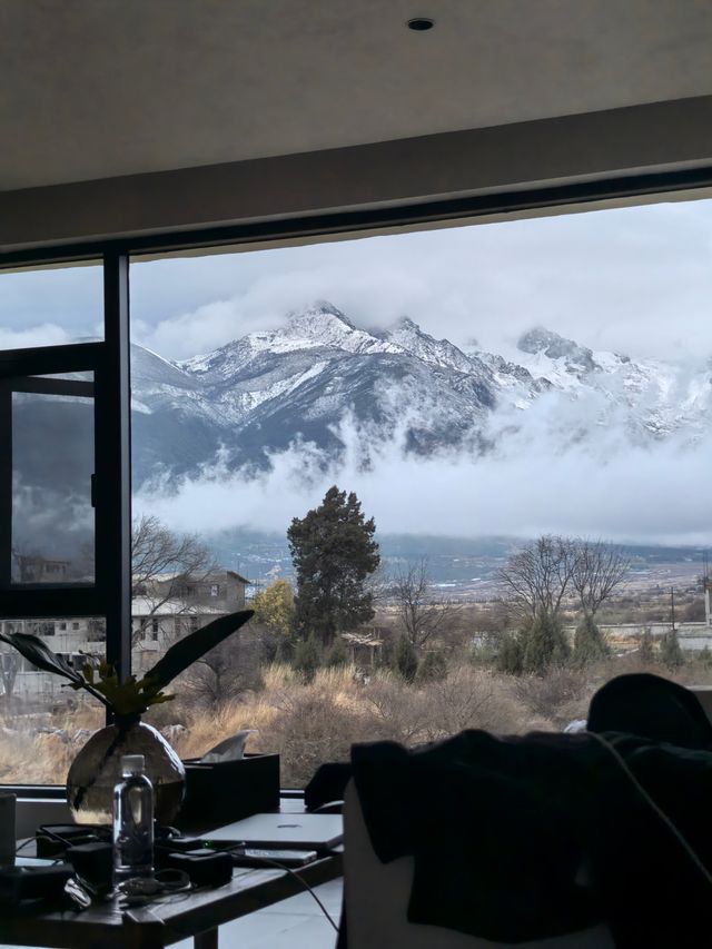 為了雪山美景！專程飛一趟麗江，美哭了😭