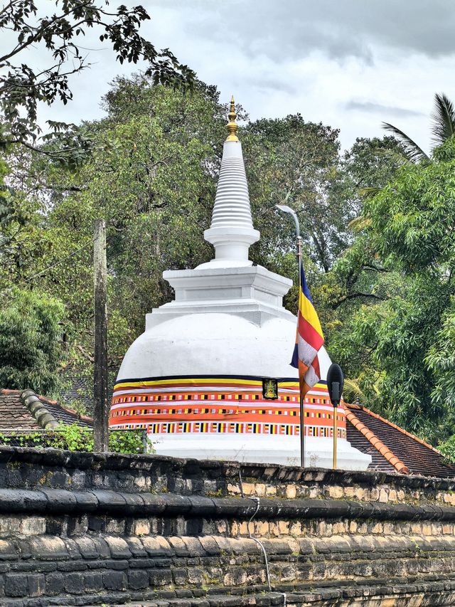 打卡世界文化遺產康提佛牙寺，你需要提前知道的8件事！