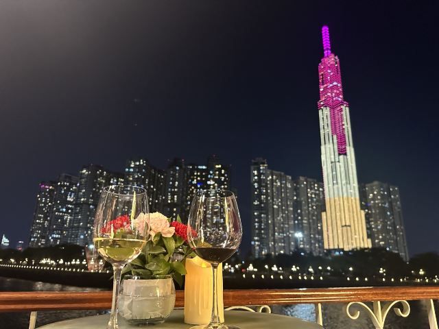 夜遊西貢河｜在公主號遊船上邂逅法式浪漫