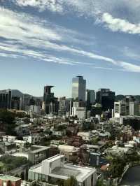 高塔之上，愛情微光