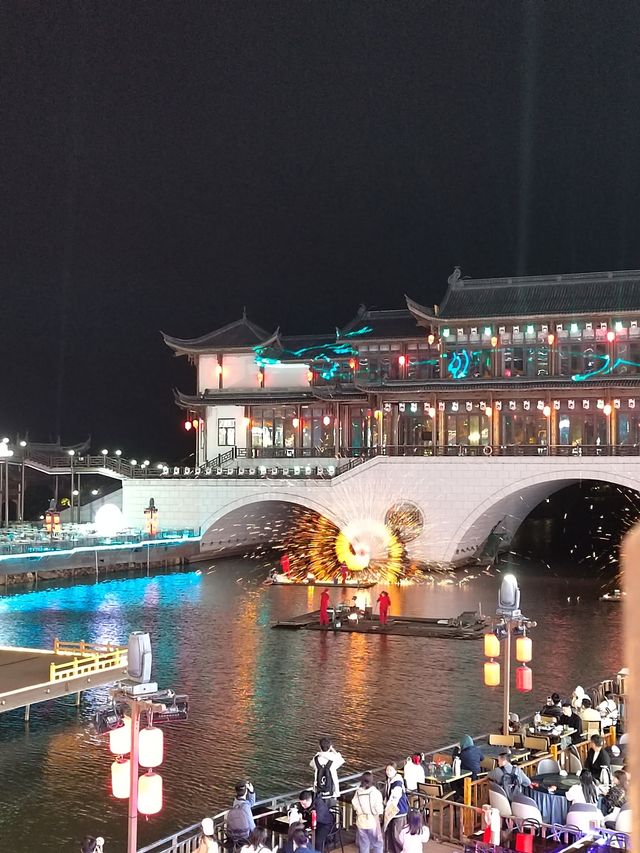 行程安排
Day1：下午5：00幾從上海坐高鐵南潯，6：30左右到達預訂好的民宿— —歡喜宿