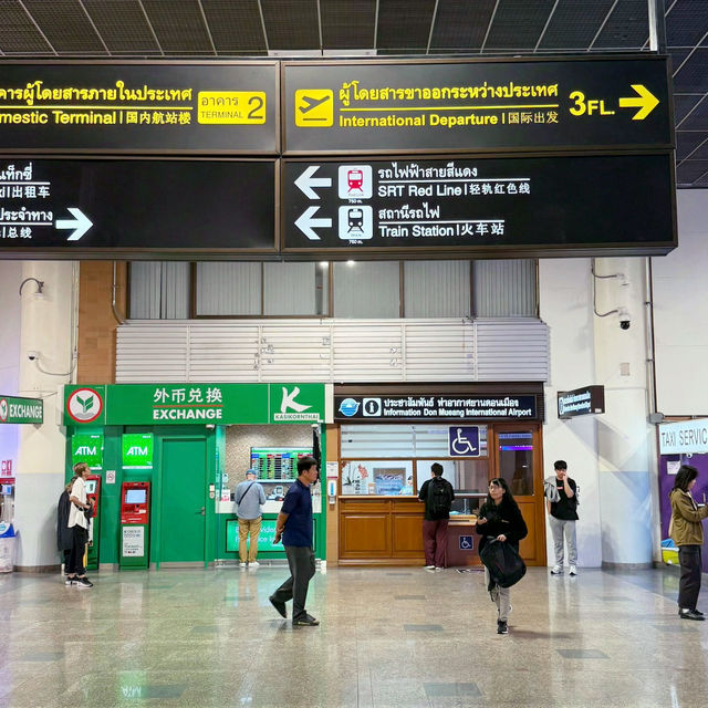 廊曼機場的機場快線上欣賞日落🌇曼谷出行新選擇✈️🚆