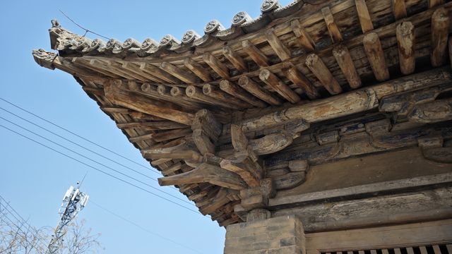 與佛頭寺隔河相望的宋代古建