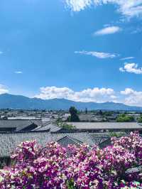 藍天白雲下的民宿拍照也太出片了吧