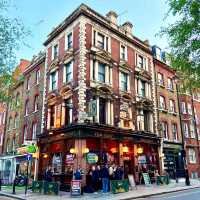 Central London’s Most Warm and Welcoming Pub Experience: The Ship! 🍻  