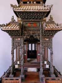 Whispers in Wood: Exploring Guangdong's Living Carving Legacy