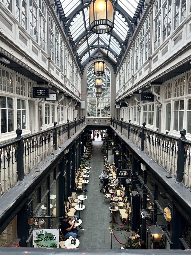 The Beautiful & Unique Arcades Of Cardiff, Like Travelling Back In Time