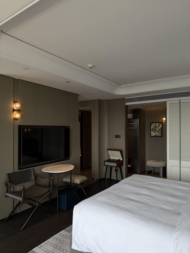 與西湖對望嘅staycation