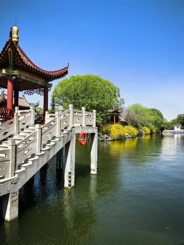 宿亞朵,探幽許昌西湖公園 宿亞朵,探幽許昌西湖公園