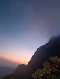 自然奇觀等你探尋---黃山