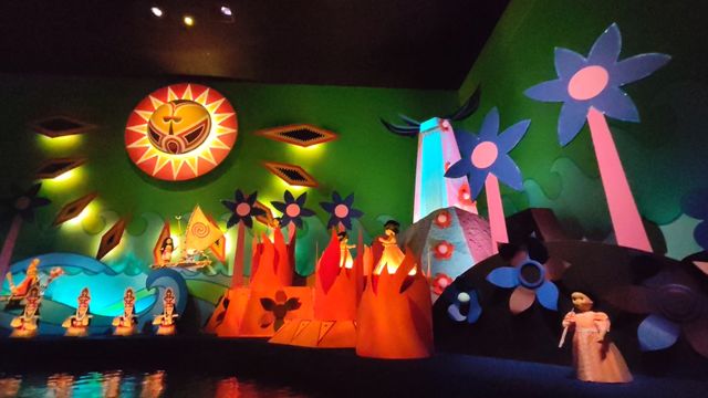 Disney Sea版本的小小世界