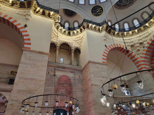 황금기의 건축미학—쉴레이마니에 모스크 탐방 황금기의 건축미학—쉴레이마니에 모스크 탐방