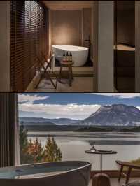 瀘沽湖封神民宿！躺看女神山日落+270°湖景