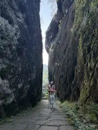 福建武夷山,徒步在最美茶道,看盡丹霞風貌