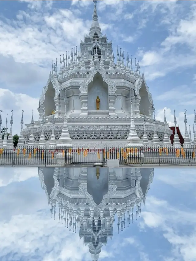 Encountering Prajna Temple in Xishuangbanna｜A Spiritual SPA in a Pure White Secret Realm