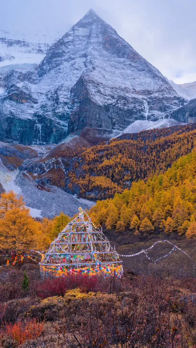 秋景封神的稻城亞丁,還看到了彩虹 秋景封神的稻城亞丁,還看到了彩虹