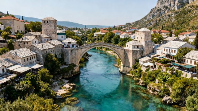 免簽東歐秘境·波斯尼亞和黑塞哥維那｜峽谷瀑布與古城煙火的碰撞