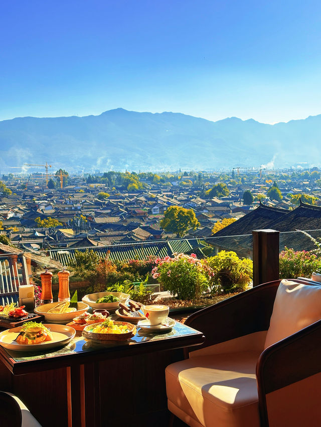 沉醉黃昏時分 | 麗江獅子山畔,枕著古城暮色入夢 沉醉黃昏時分 | 麗江獅子山畔,枕著古城暮色入夢