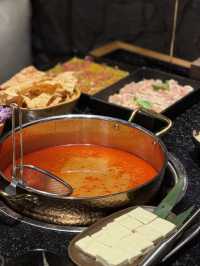 北京也能吃到現舂的！雲南野果酸湯火鍋，一口酸到景邁山