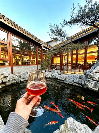 Beijing! Next to the Forbidden City! Walk to Tiananmen from this traditional courtyard house