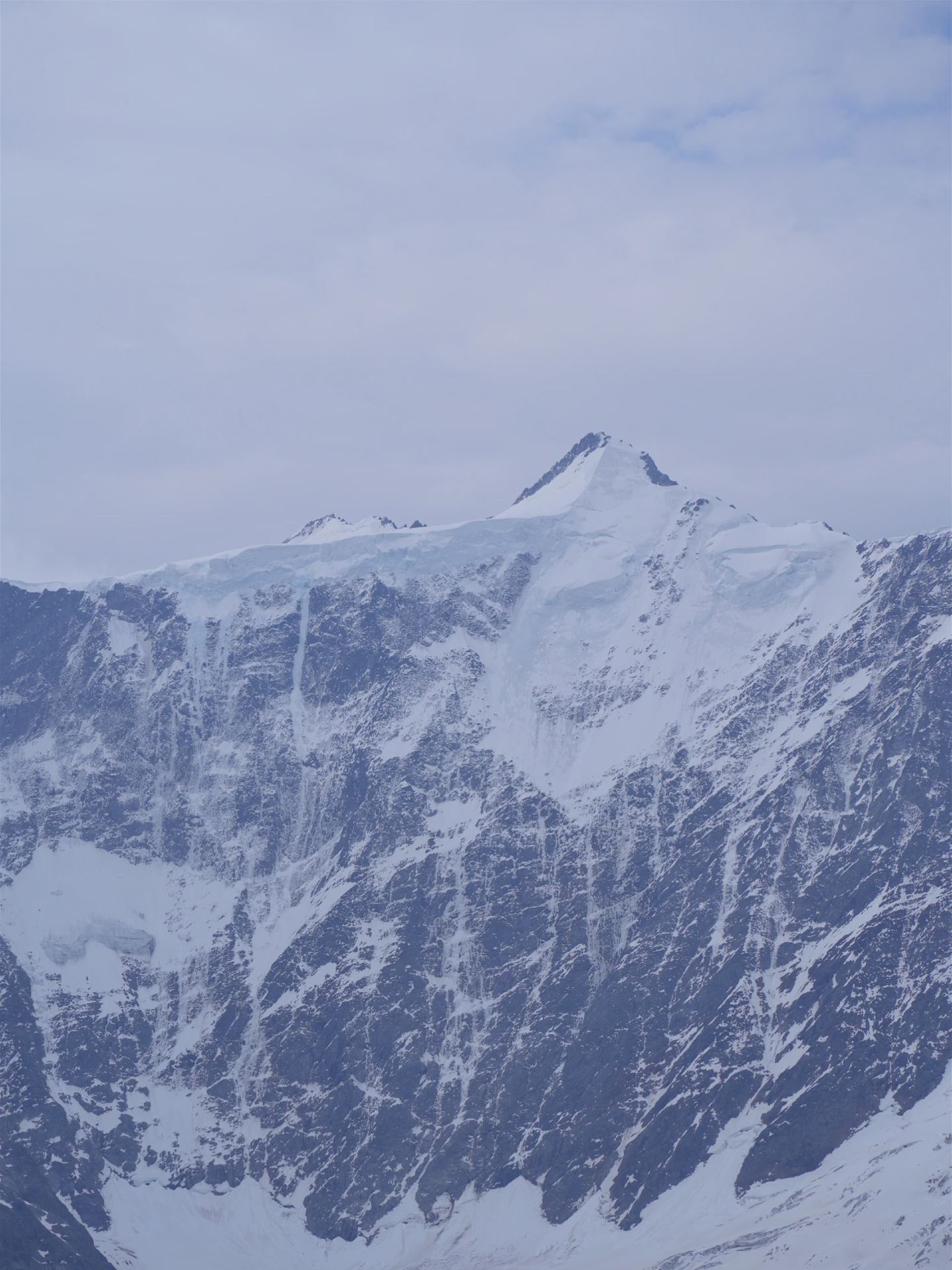 Arrived in Switzerland, it feels like Sichuan.