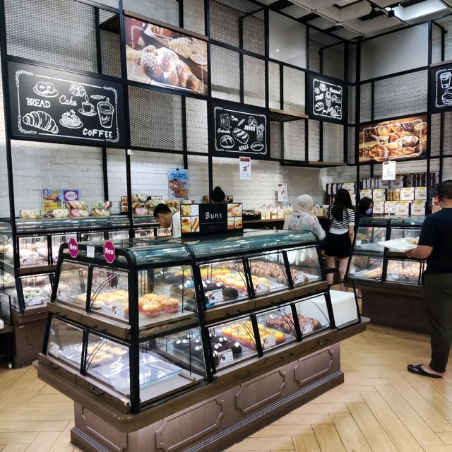 Aeon La Boheme Freshly Baked Breads 