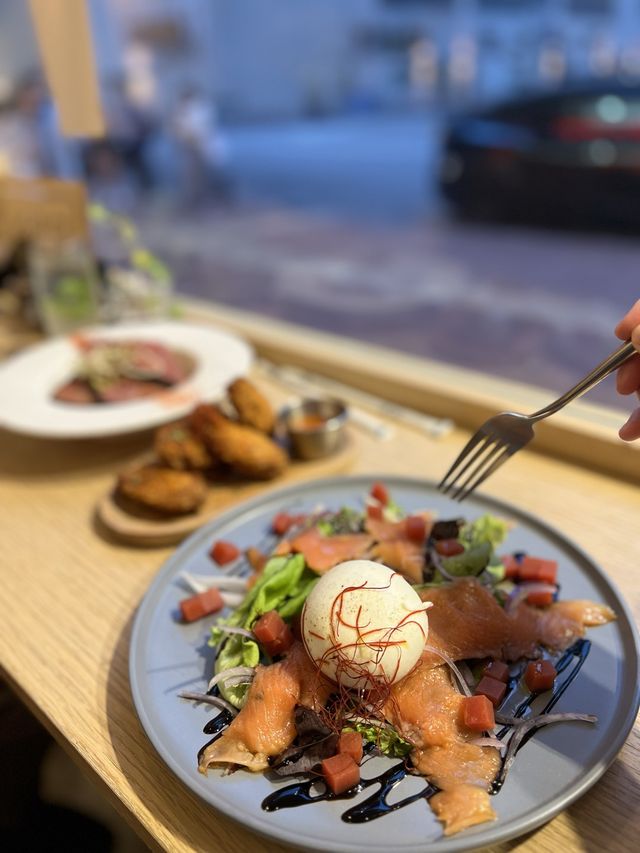 香港美食🍀荃灣無印風西餐咖啡店