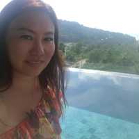 Crest Resort & Pool Villas